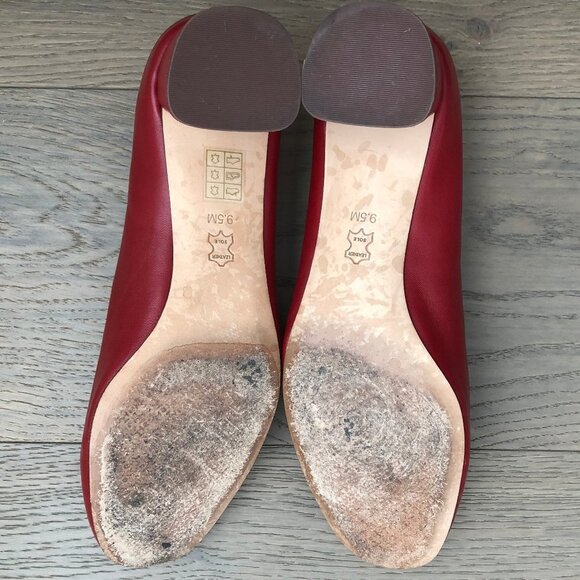 Tory Burch Designer Leather Slip On Shoes w Gold Metal Circle Logo Red Sz 9.5M - Picture 8 of 12